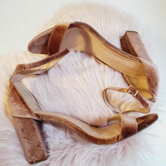 Madden Girl rose gold velvet sandals size 10 - Picture 8 of 13